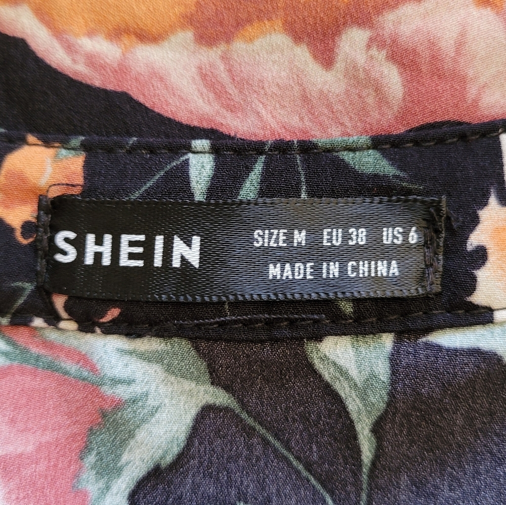 SHEIN Top - Picture 4 of 7